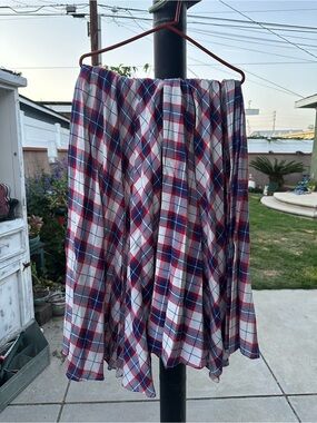 Plaid Circle Skirt in Red, Blue & White vintage